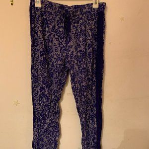 Blue foral flowy pant